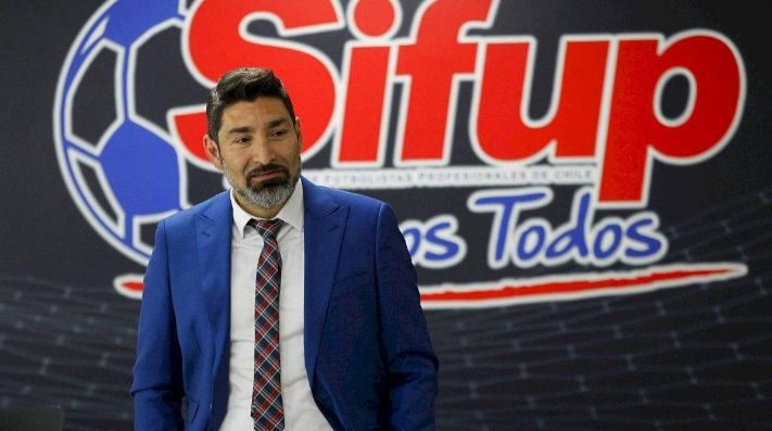 Sifup y árbitros anuncian paro total en el fútbol chileno