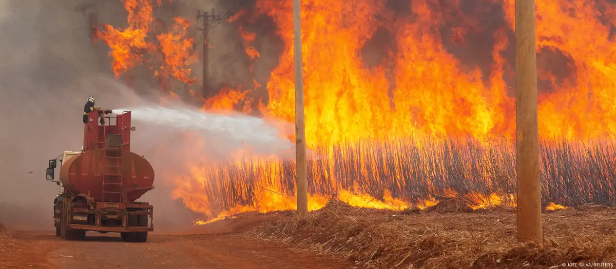 Incendio consume casi 1.500 hectáreas de parque nacional en las afueras de Brasilia