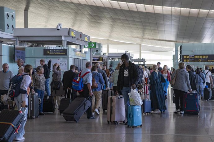 Aeropuerto de Barcelona acumula 150 litros por metro cuadrado en 4 horas