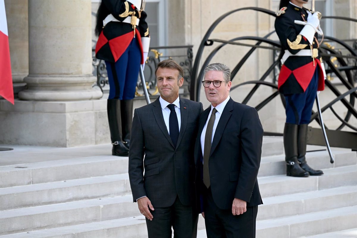 Macron tiende puentes con Reino Unido en conmemoración del fin de la I Guerra Mundial