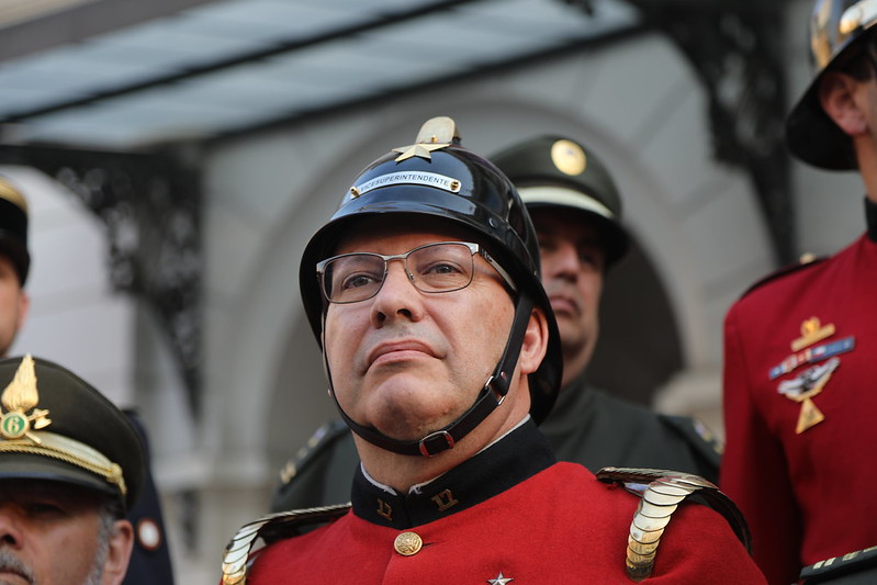 Bomberos de Santiago presenta nueva línea de mando para 2025