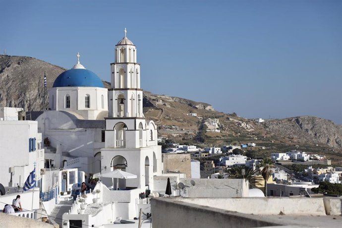 Isla griega de Santorini se paraliza en previsión de un posible terremoto